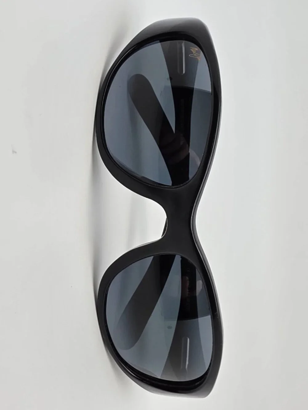 Maui Jim MJ142-02 Volcano Black Frame Polarized Grey Glass Lens Sunglasses Japan